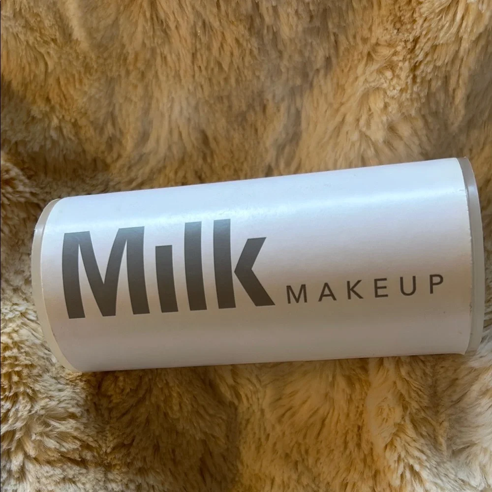 Milk Makeup Blur Spray – Matte Setting Spray – 2.3 oz